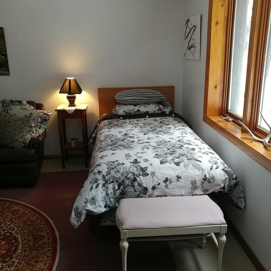 Cricket Hill Villa Килингтън Екстериор снимка